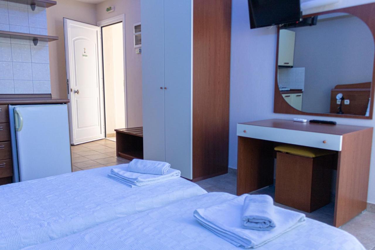 Jj Rooms Luxury Apartments Kallithea  外观 照片