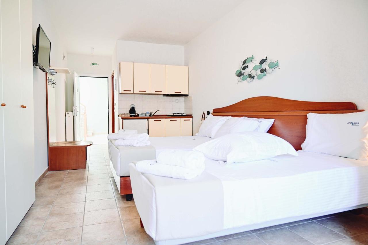 Jj Rooms Luxury Apartments Kallithea  外观 照片